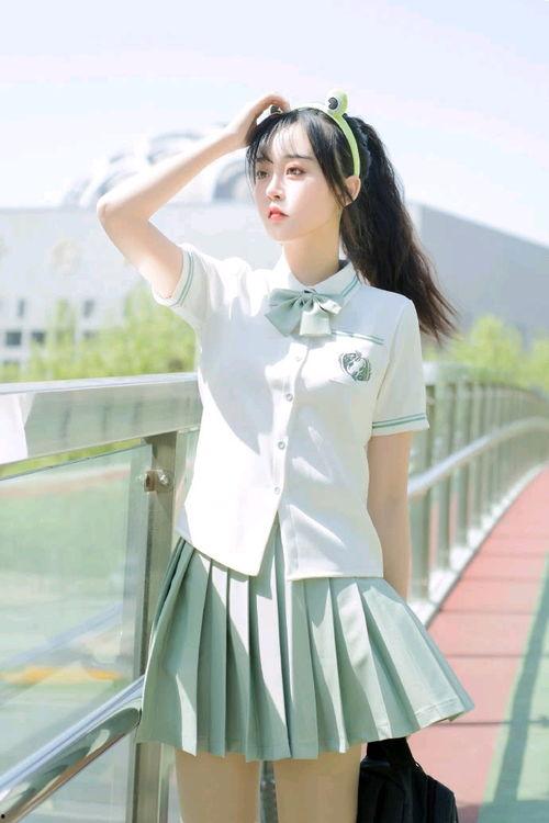 国产白丝jk在线影院,青春校园的诱惑与禁忌